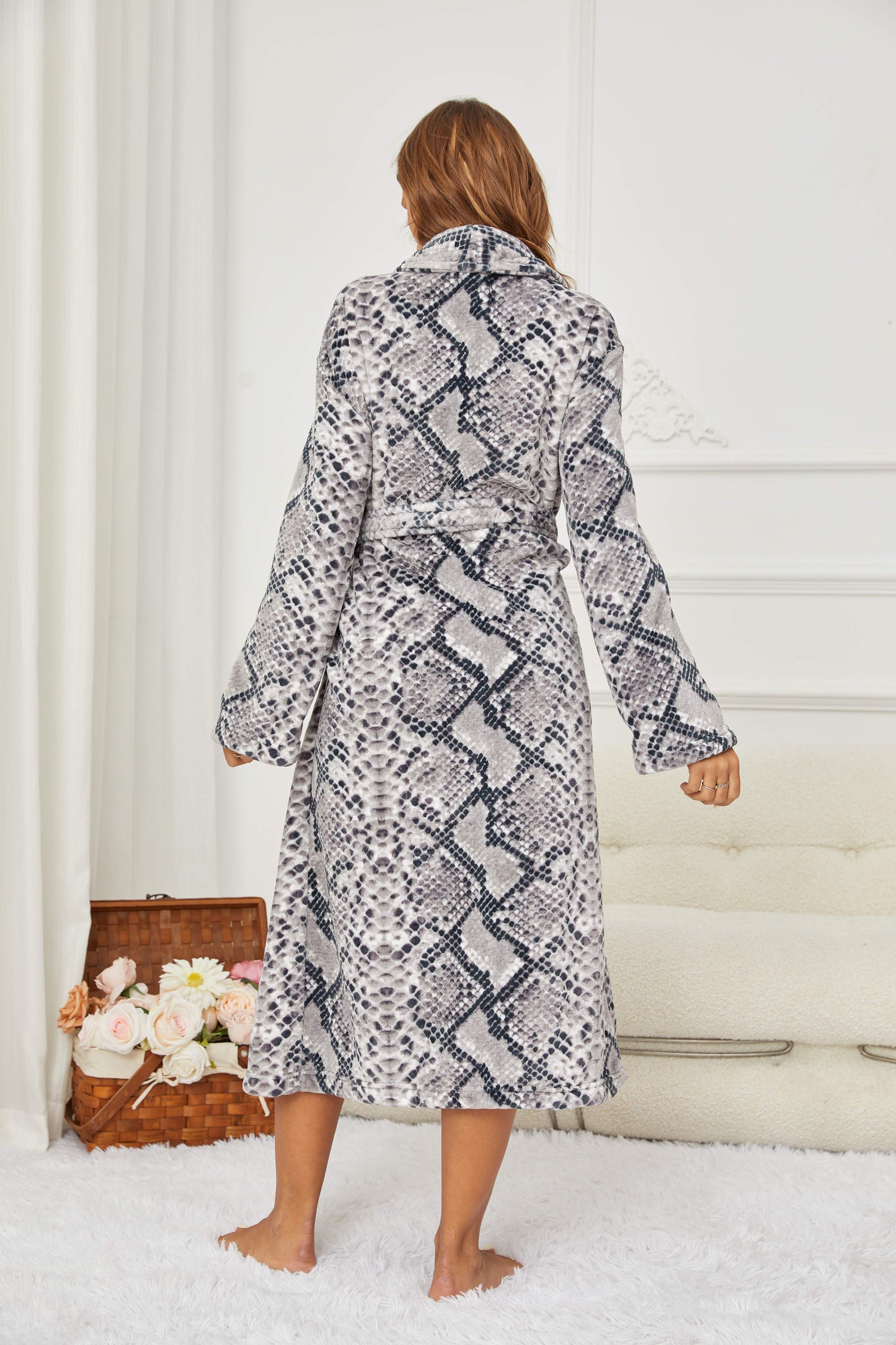 RONGTAI Womens Bathrobe Ladies Fleece Plush Warm Long Robes Fleece Nightgown Sleepwear